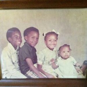 Meet your Posher, Elaine